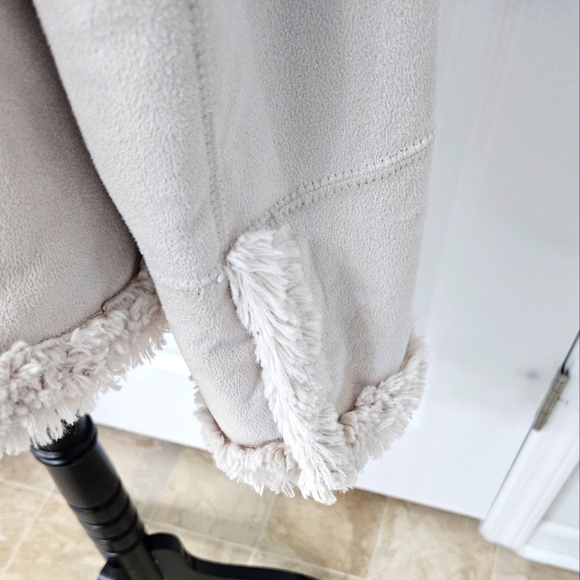 Jones New York Faux Suede Winter Fur Lined Winter Coat - Size M - Picture 5 of 12